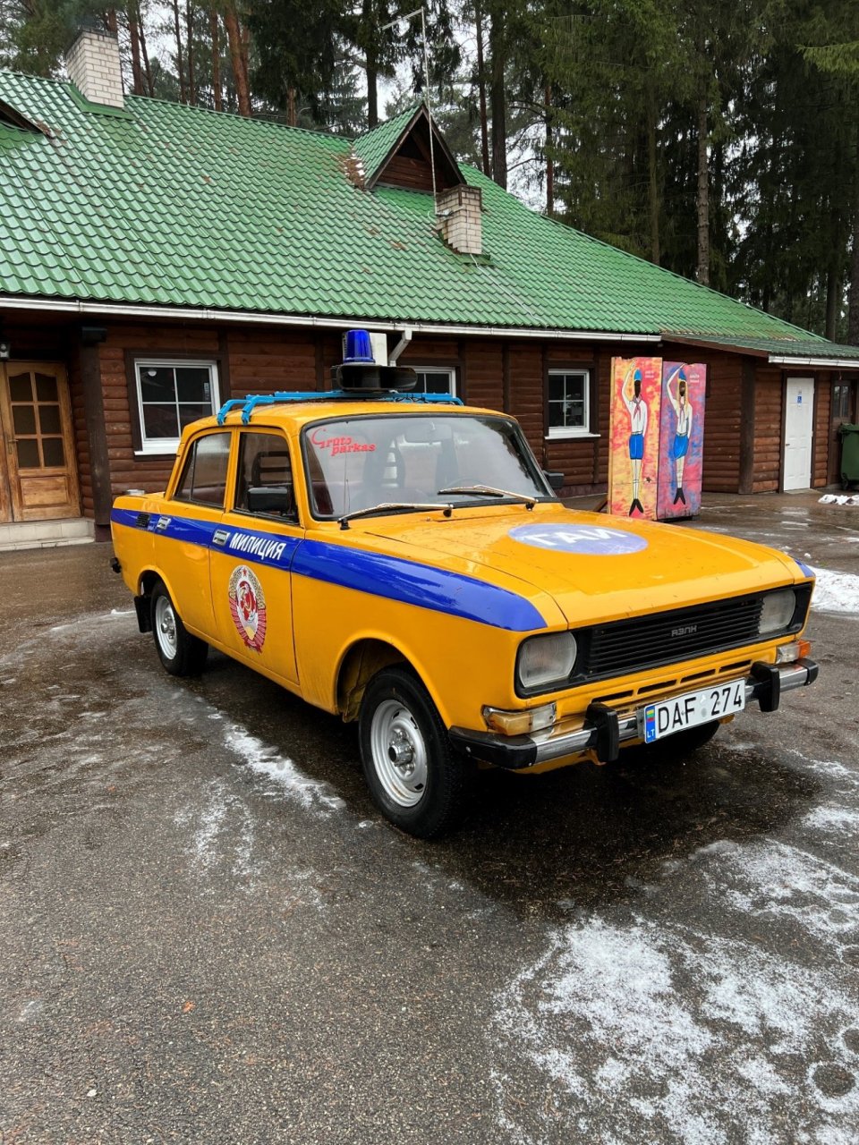 Russians in the Baltics  (European Minorities, chapter 2)